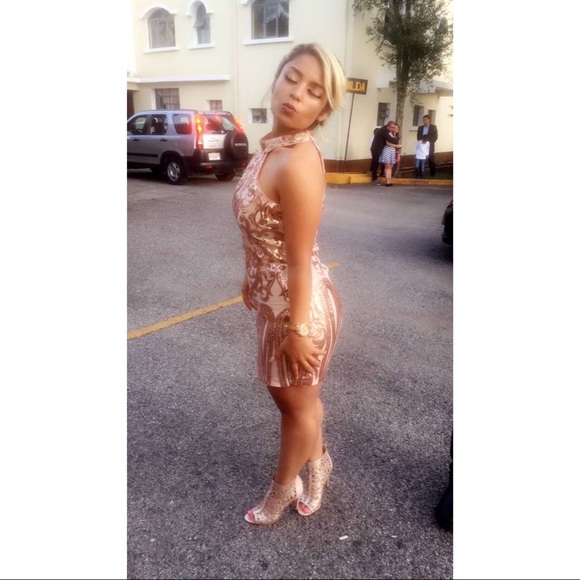 Rose Gold sequin dress - Picture 2 of 2